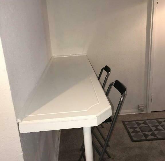 Студия Стандарт, The Hand