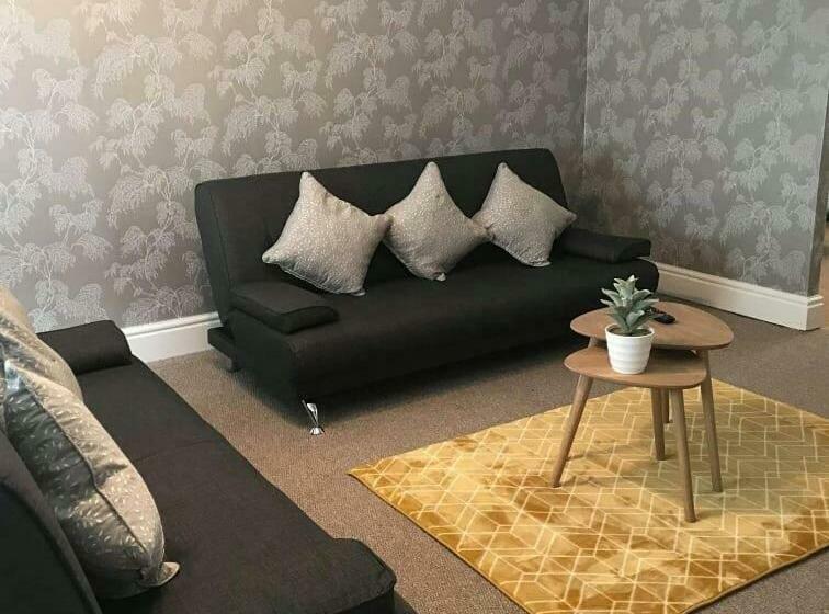 Студия Стандарт, The Hand