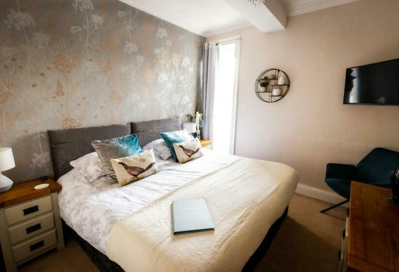 غرفة قياسية, The Howard Arms