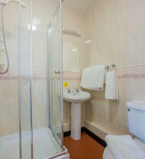 غرفة قياسية فردية, The Howard Arms