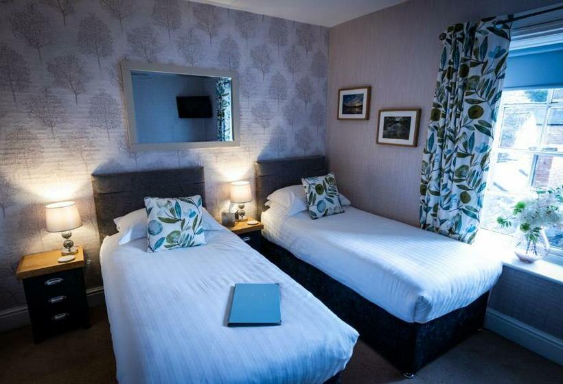 غرفة قياسية, The Howard Arms