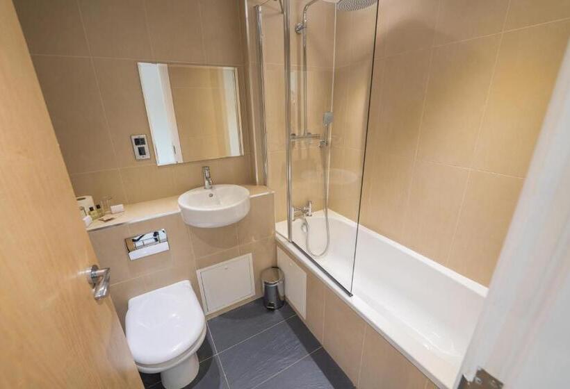 Стандартный Номер Кровать Кинг, The Waterside Hotel And Leisure Club