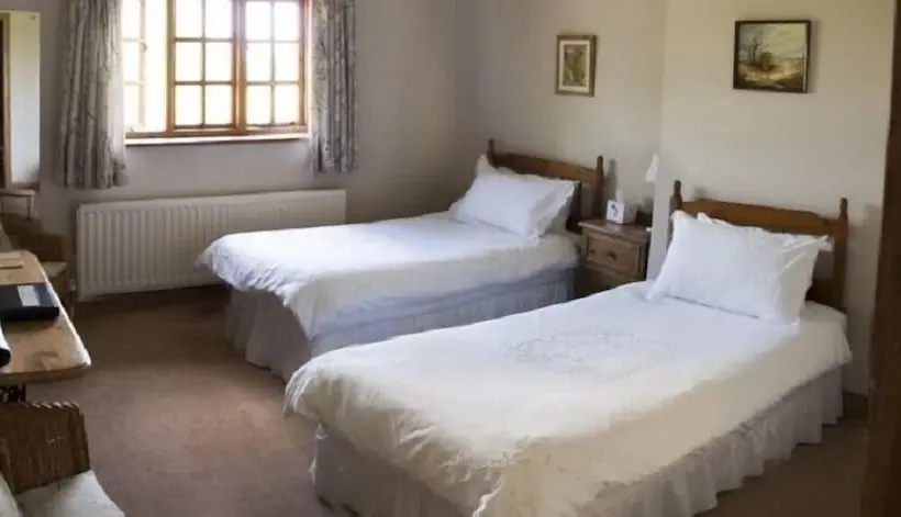キングサイズベッドのスタンダードルーム, Larkrise Cottage Bed And Breakfast