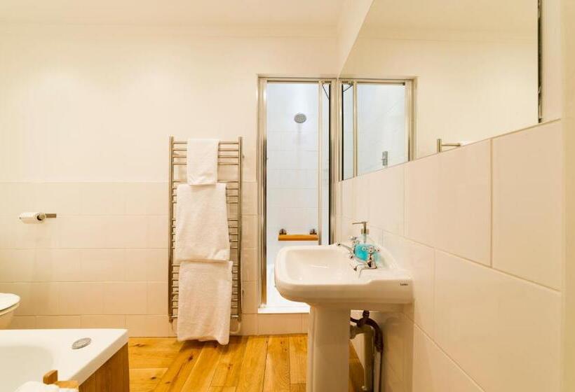 스탠다드 룸 킹사이즈 침대, Molland Manor House Bed & Breakfast