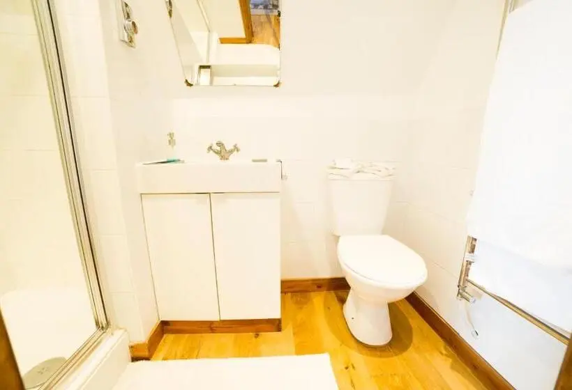 屋根裏部屋風スタンダードルーム, Molland Manor House Bed & Breakfast