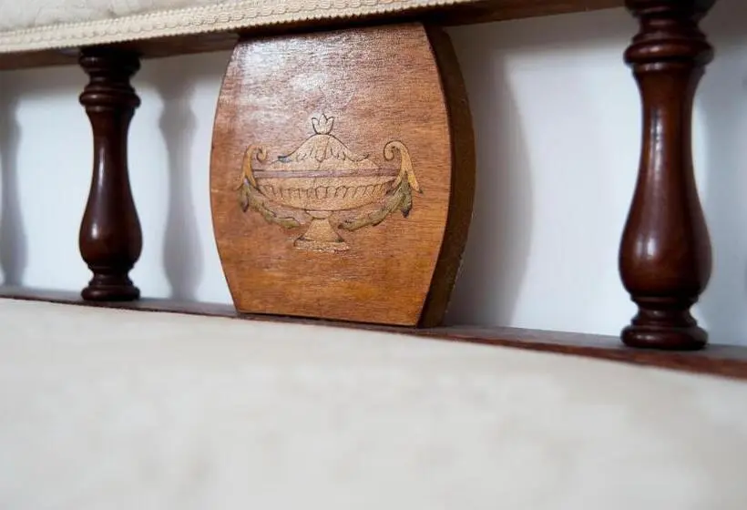 屋根裏部屋風スタンダードルーム, Molland Manor House Bed & Breakfast