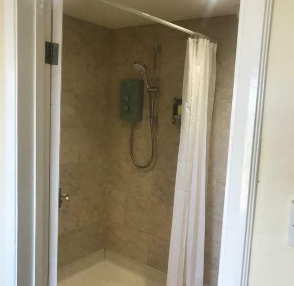 スイート, Stoke House Bed And Breakfast