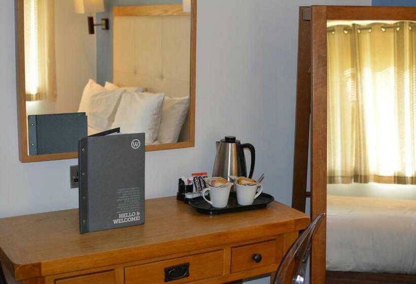 带大床的标准间, The Waterside Hotel And Leisure Club