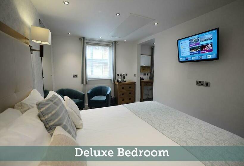 Номер Deluxe Кровать Кинг, The Waterside Hotel And Leisure Club