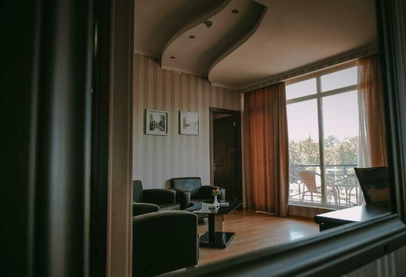 سوییت, Tskaltubo Hotel Prometheus