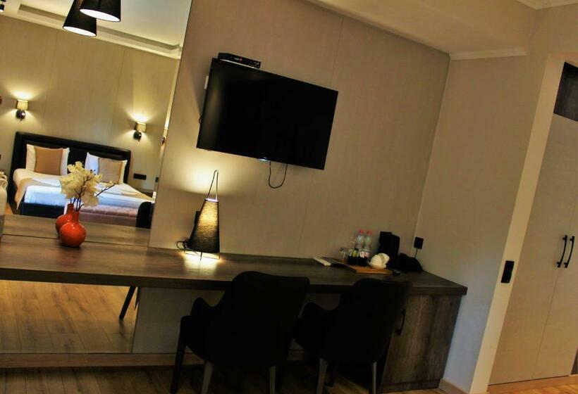 سوییت, Tskaltubo Hotel Prometheus