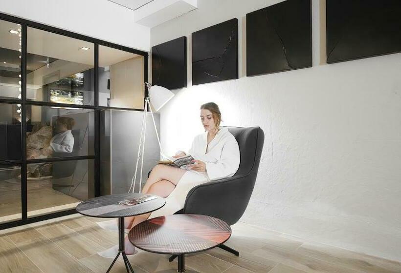 سوییت, Tskaltubo Hotel Prometheus