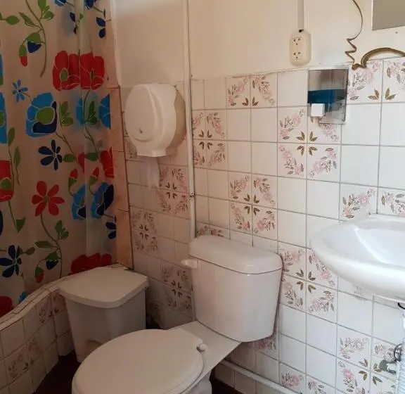 Economy Yhden Hengen Huone, Hostal Juana De Arco