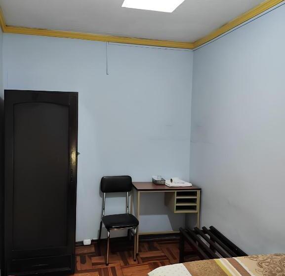 חדר סטנדרד יחיד חדר אמבטיה משותף, Hostal Juana De Arco