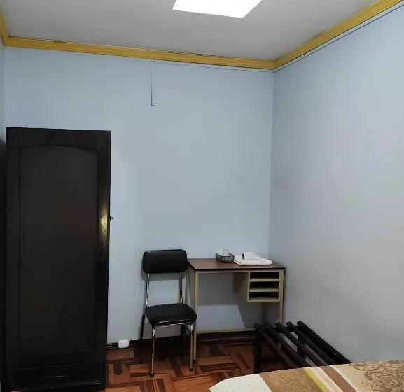 Standard Yhden Hengen Huone Jaettu Kylpyhuone, Hostal Juana De Arco