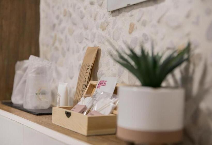 اتاق استاندارد با بالکن, Rooms Vita