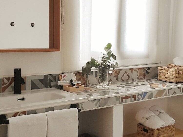 اتاق لوکس, Rooms Vita