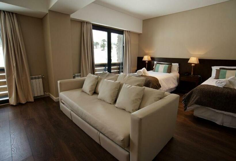 スタンダードスタジオ, Grand Hotel Caviahue