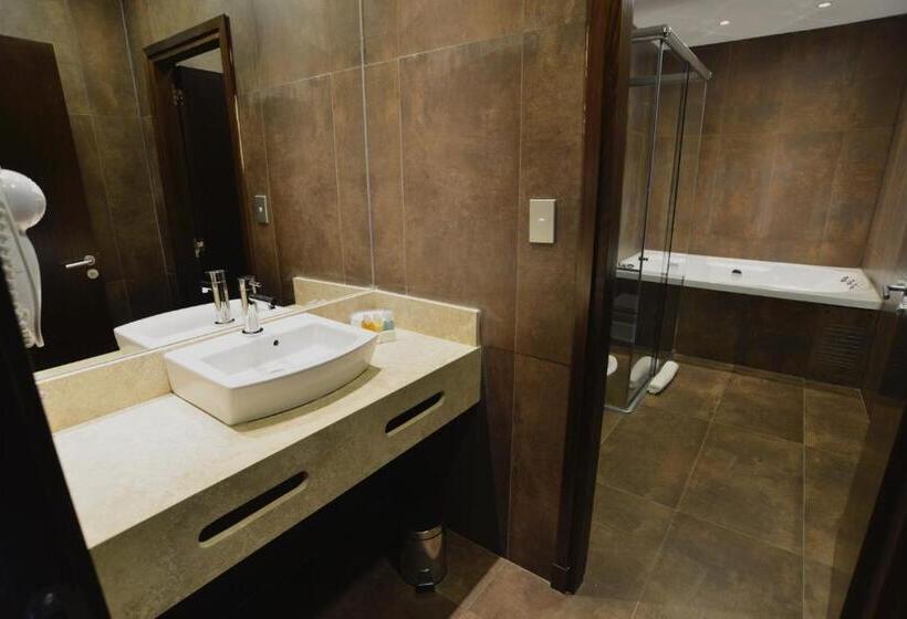 Quarto Estandar com Hidromassagem, Grand Hotel Caviahue