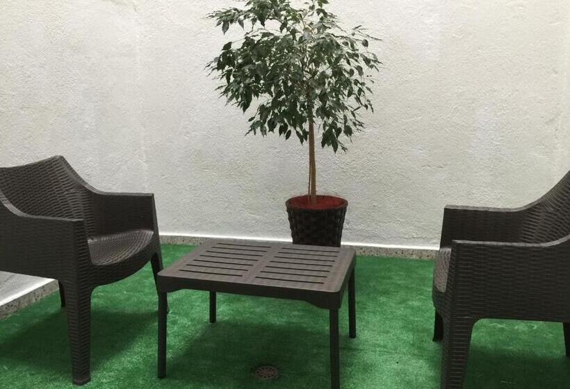 Одноместный Номер с Террасой, Celanova