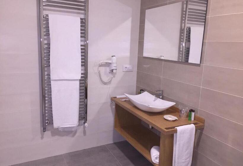 Family Suite, Celanova