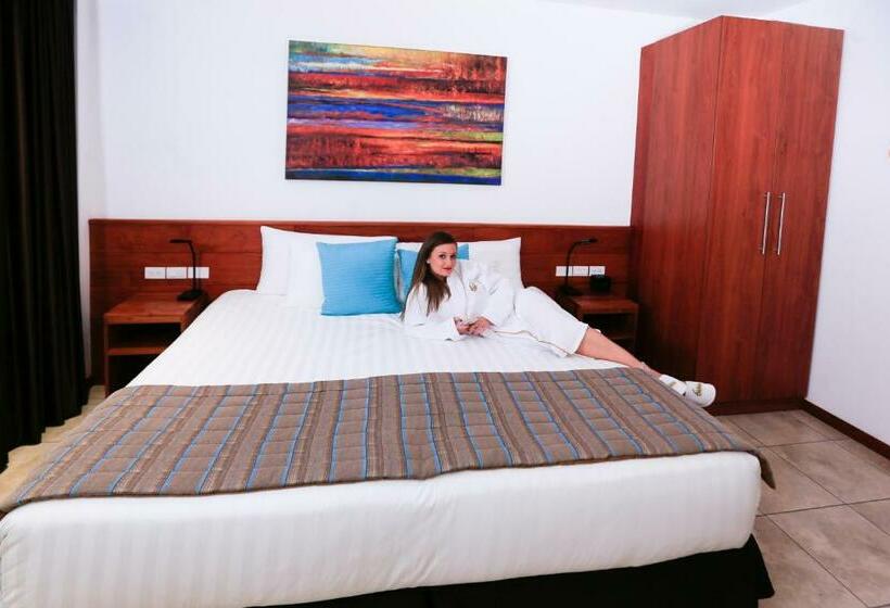 غرفة ديلوكس, Cucuve