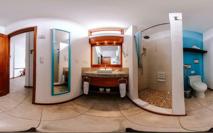 غرفة سوبيريور, Cucuve