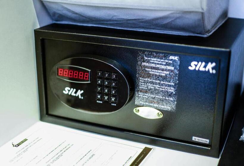 غرفة ديلوكس, Cucuve