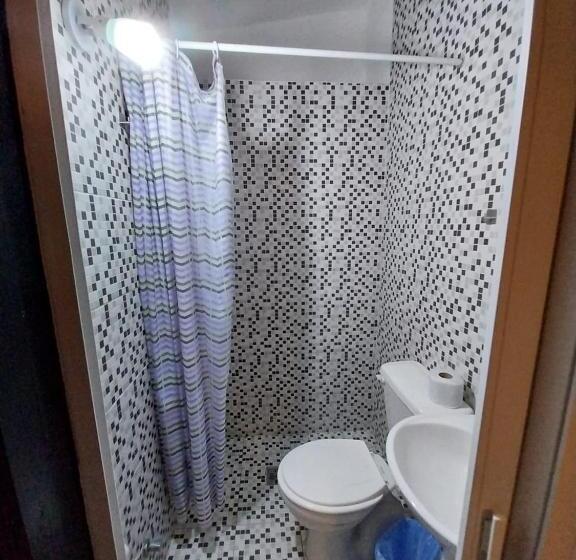 غرفة قياسية, Florencia