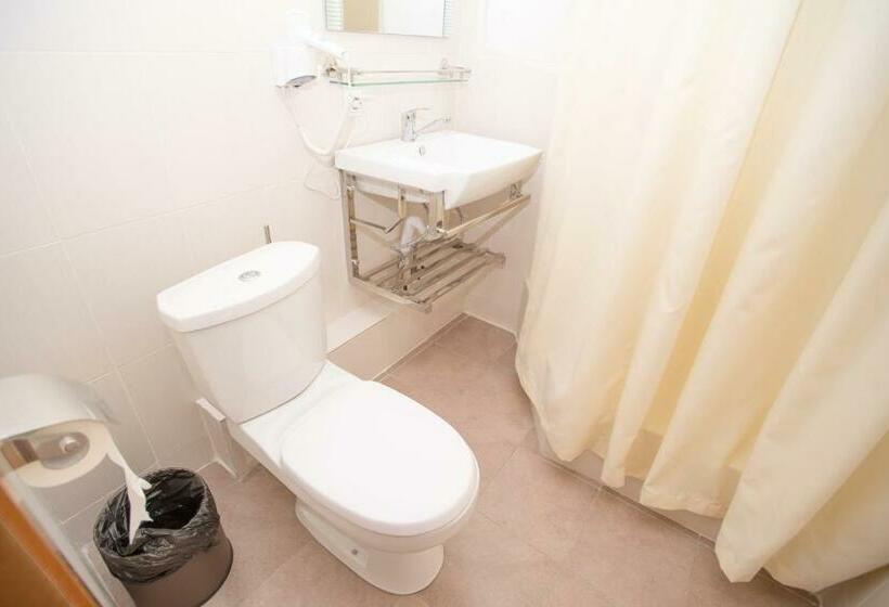 سوئیت با بالکن, Grushevy Hospitality Boutique