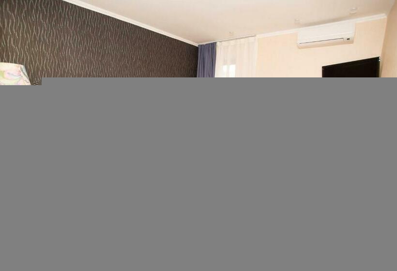 سوئیت با بالکن, Grushevy Hospitality Boutique