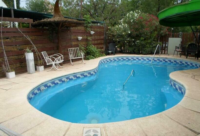 غرفة قياسية ثلاثية, La Casona De Susana