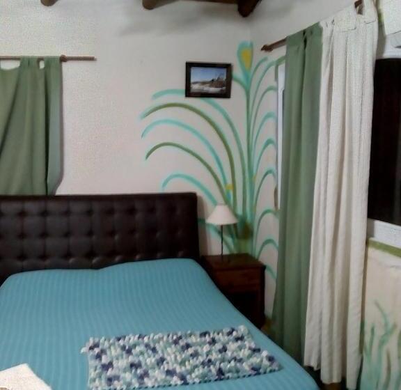 غرفة عائلية, La Casona De Susana