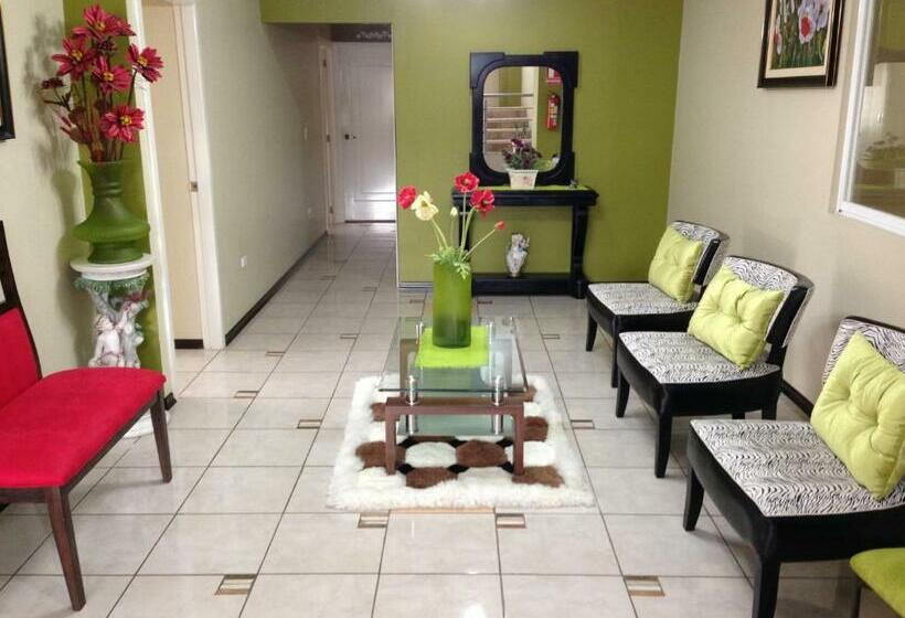 غرفة قياسية, Las Gardenias