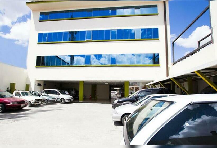 غرفة قياسية, Las Gardenias