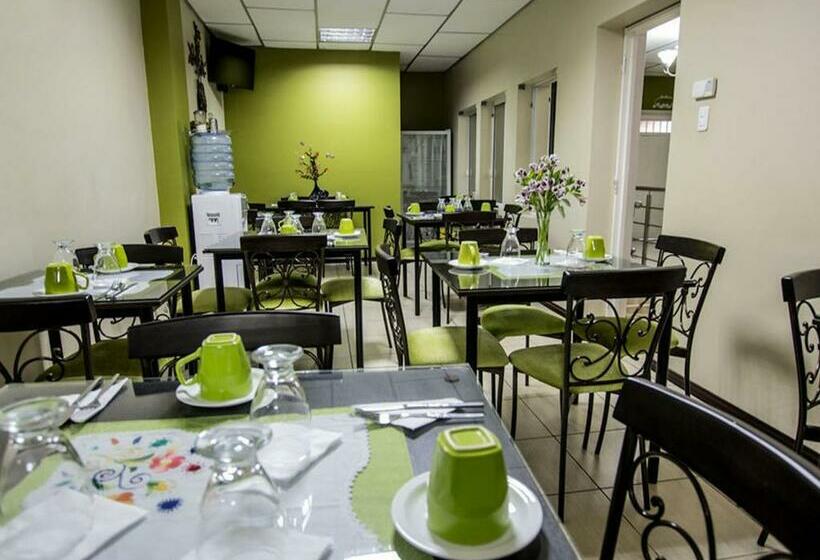 غرفة قياسية, Las Gardenias