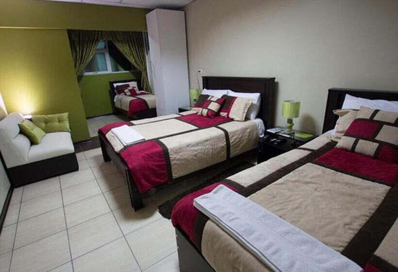 غرفة قياسية رباعية, Las Gardenias