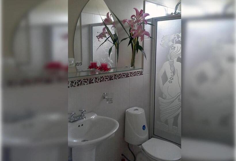 غرفة كلاسيكية, Las Gardenias