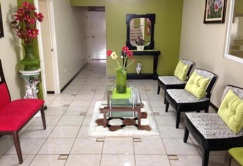 غرفة كلاسيكية, Las Gardenias