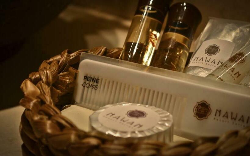 标准三人间, Nawan Resort Serrano