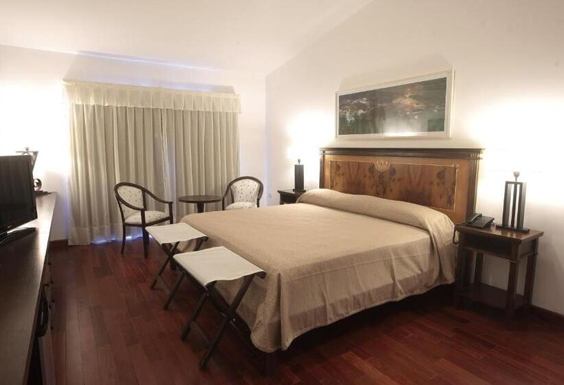 高级大房间, Nawan Resort Serrano