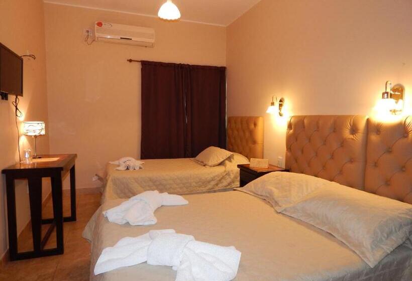 חדר סטנדרט לשלושה, Río Grande