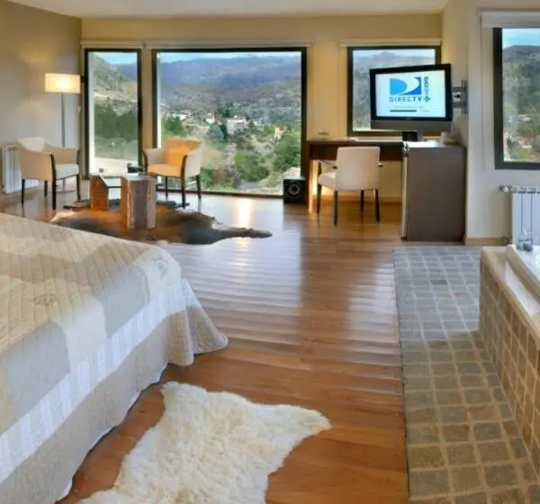 デラックススイート, Suites De La Colina