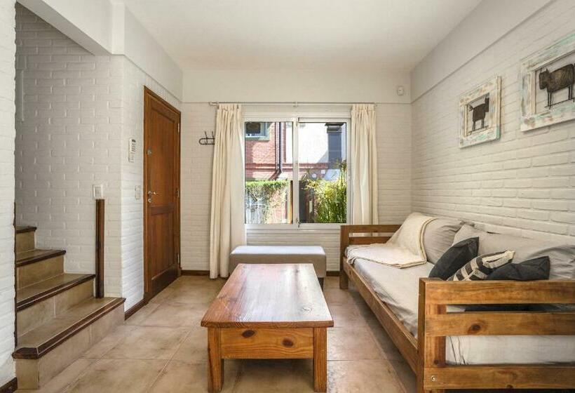 带1个卧室的豪华公寓, Valeria House Rental Suites