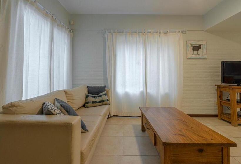 带1个卧室的高级公寓, Valeria House Rental Suites