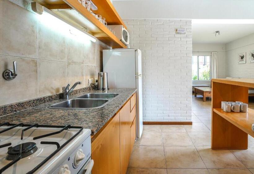 Quarto Quádruplo Clássico, Valeria House Rental Suites
