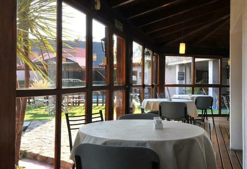 اتاق استاندارد سه نفره, Madeo Hotel & Spa