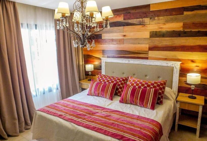 סוויטה עם ג'קוזי, Balcon Del Golf