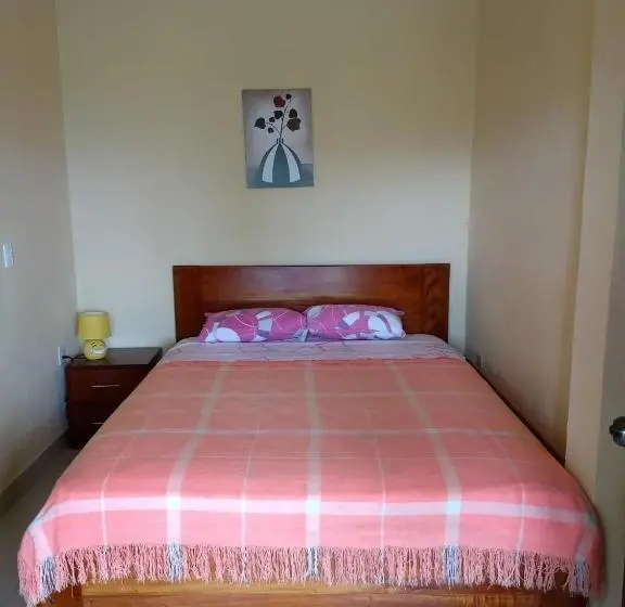 Huoneisto 1 Makuuhuone Terassi, Hostal Tena ñaui