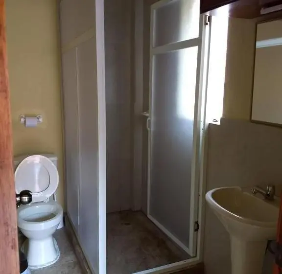 Huoneisto 1 Makuuhuone Terassi, Hostal Tena ñaui
